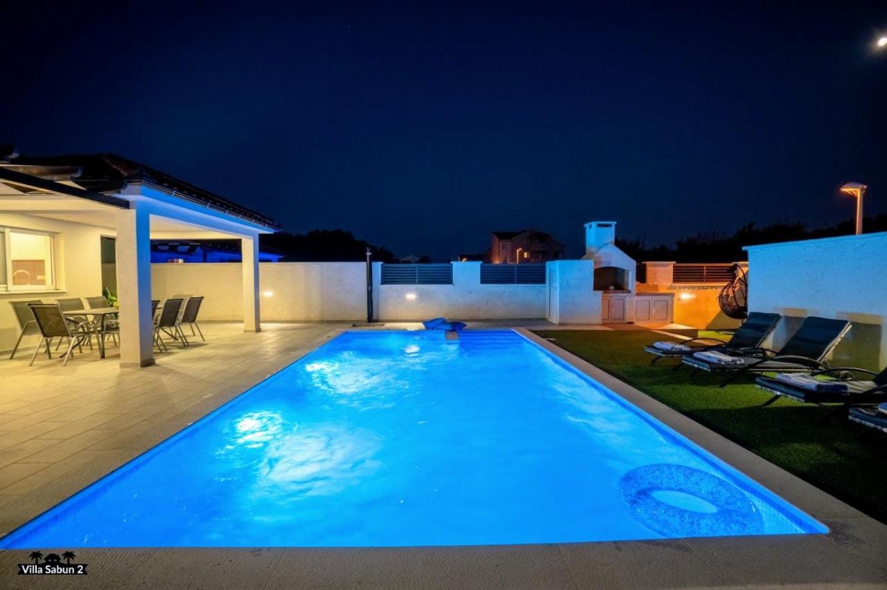 Villas Sabun - Modern House With Heated Pool Privlaka  Exterior photo