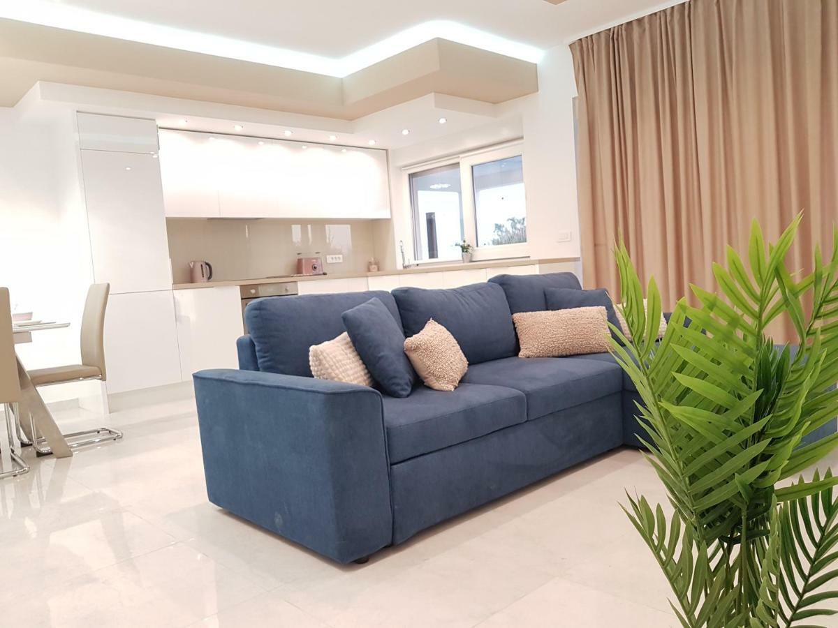Villas Sabun - Modern House With Heated Pool Privlaka  Exterior photo